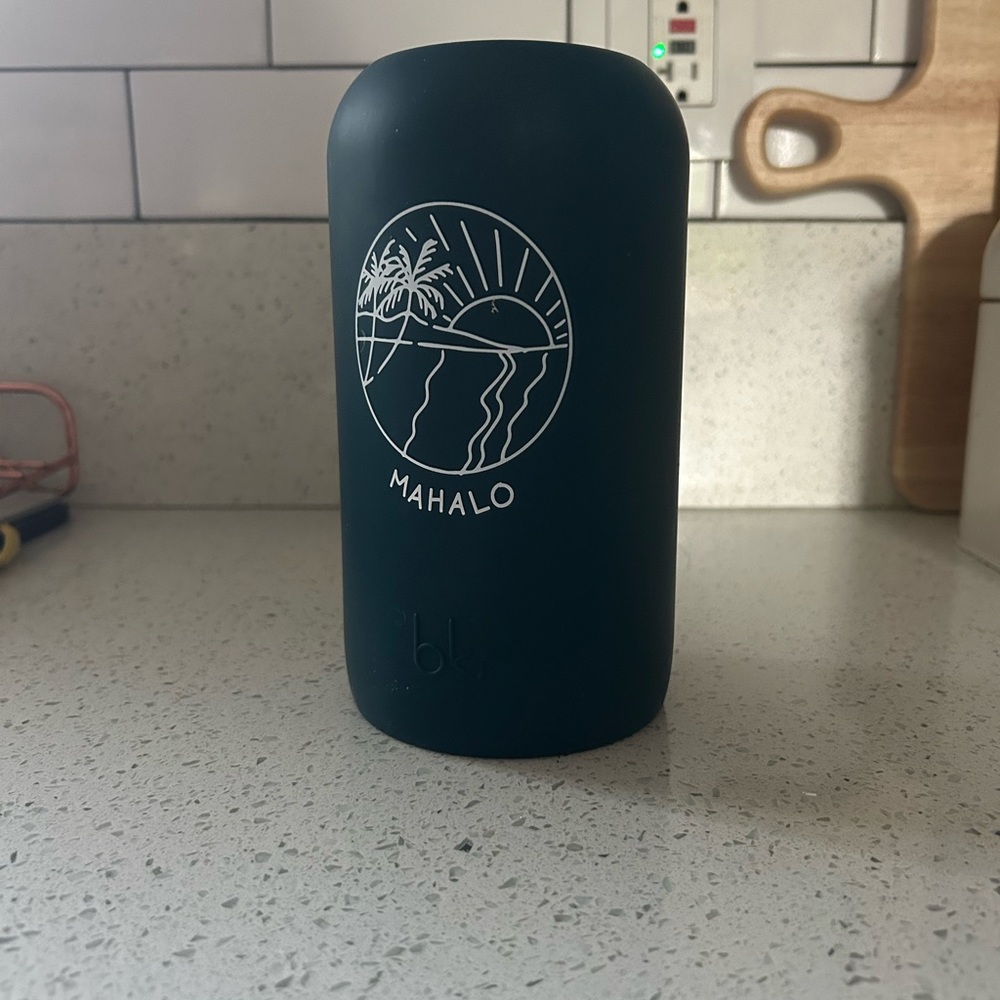 bkr Dark blue 1liter Sleeve with Mahalo Design